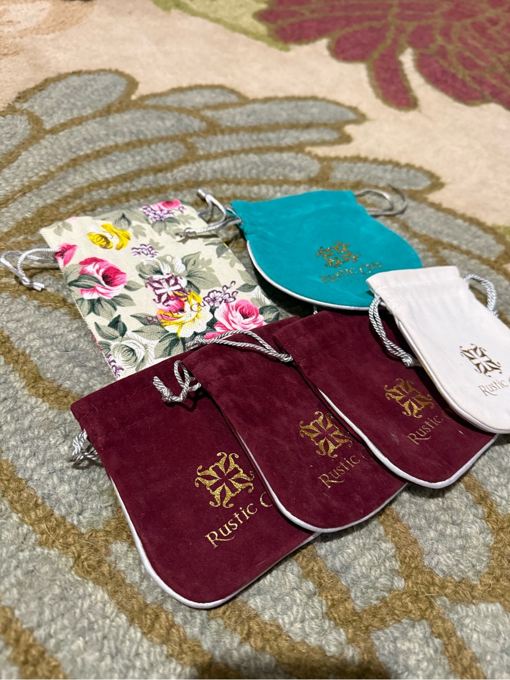 Rustic Cuff Velvet Drawstring Jewelry Pouches - Burgundy, Teal, Floral, white